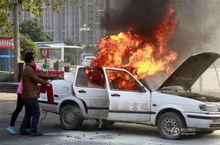 太原火烧车爆料新闻视频,惊心动魄的现场直击